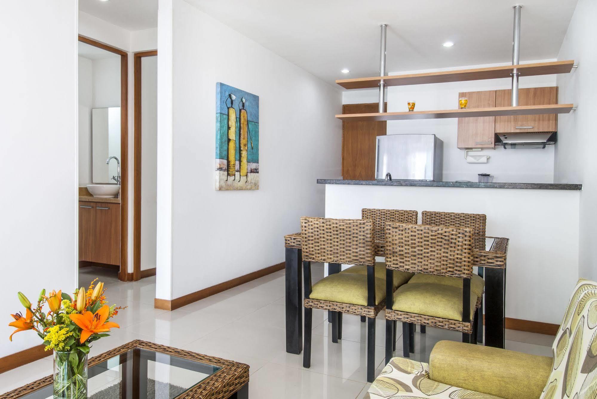 Travelers Orange Cartagena Aparthotel Екстериор снимка