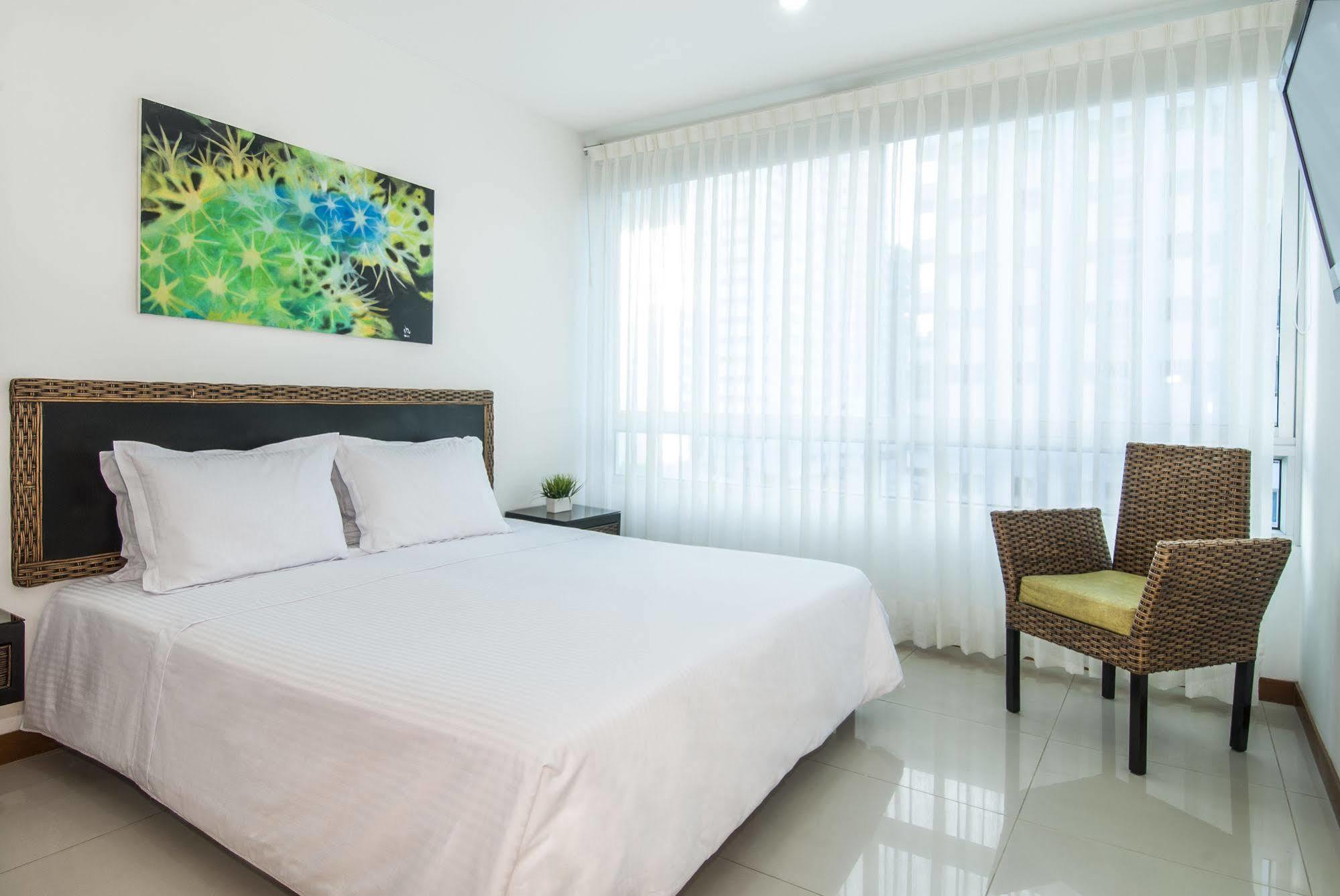 Travelers Orange Cartagena Aparthotel Екстериор снимка